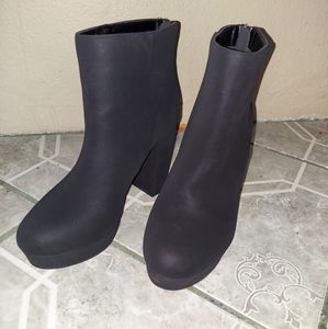 Womens boots